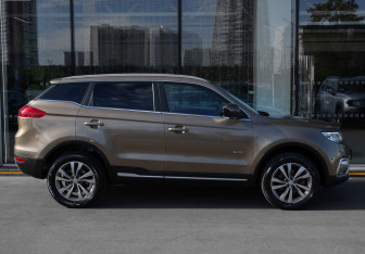 Подержанный автомобиль Geely Atlas 2020 года (4 фото)