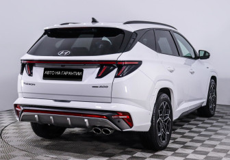 Подержанный автомобиль Hyundai Tucson 2022 года (5 фото)