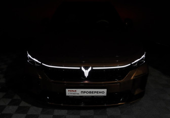 Подержанный автомобиль Voyah Free 2023 года (20 фото)