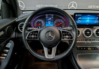 Подержанный автомобиль Mercedes-Benz GLC Coupe 2021 года (16 фото)