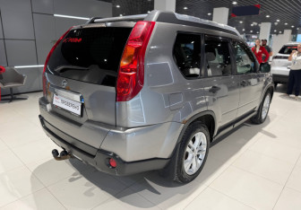 Подержанный автомобиль Nissan X-Trail 2008 года (3 фото)