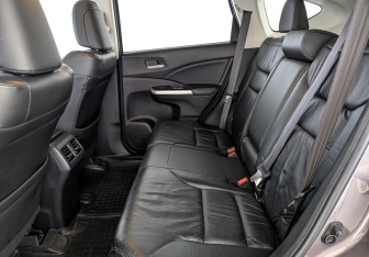 Подержанный автомобиль Honda CR-V 2013 года (18 фото)