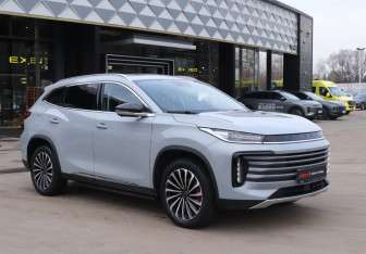 Подержанный автомобиль Exeed TXL 2023 года (3 фото)