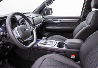 Подержанный автомобиль JAC T9 2024 года (8 фото)