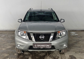 Подержанный автомобиль Nissan Terrano 2022 года (2 фото)