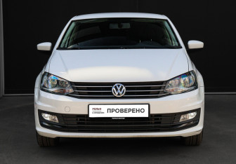 Подержанный автомобиль Volkswagen Polo Sedan 2017 года (2 фото)