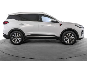 Подержанный автомобиль Chery Tiggo 7 Pro Max 2023 года (4 фото)