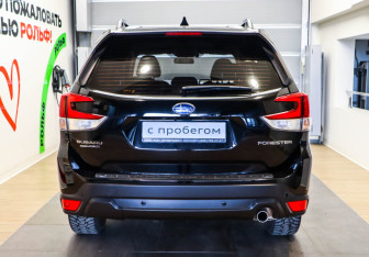 Подержанный автомобиль Subaru Forester Suv 2021 года (5 фото)