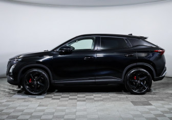 Подержанный автомобиль Omoda C5 2023 года (8 фото)