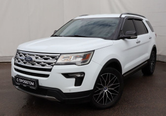 Подержанный автомобиль Ford Explorer 2018 года (1 фото)