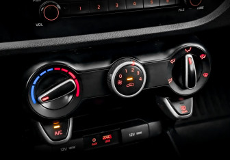 Подержанный автомобиль Kia Rio Hatchback 2019 года (25 фото)