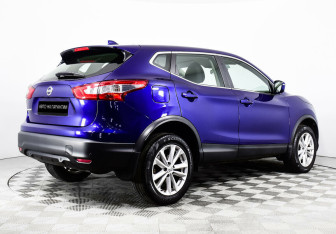 Подержанный автомобиль Nissan Qashqai 2018 года (5 фото)