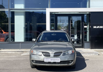 Подержанный автомобиль Nissan Almera Hatchback 2005 года (2 фото)