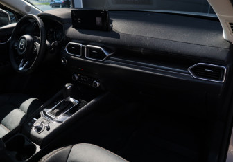 Подержанный автомобиль Mazda CX-5 2024 года (7 фото)