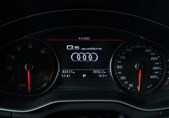 Подержанный автомобиль Audi Q5 2019 года (18 фото)
