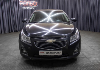 Подержанный автомобиль Chevrolet Cruze Sedan 2013 года (2 фото)