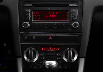Подержанный автомобиль Audi A3 Hatchback 2011 года (15 фото)
