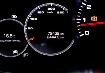 Подержанный автомобиль Porsche Cayenne 2019 года (11 фото)