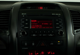 Подержанный автомобиль Kia Sorento 2011 года (14 фото)