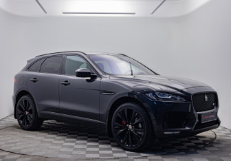 Подержанный автомобиль Jaguar F-Pace 2016 года (7 фото)