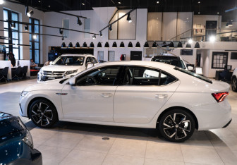 Новый Skoda Octavia Liftback 2025 (8 фото)