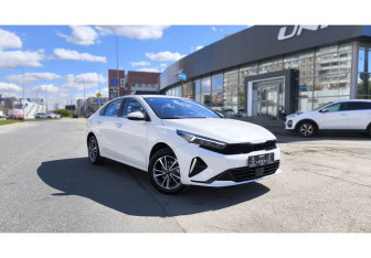 Новый Kia K3 Sedan 2025 (6 фото)