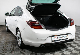 Подержанный автомобиль Opel Insignia Liftback 2014 года (9 фото)