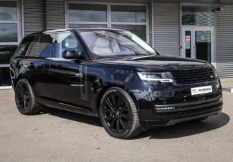 Подержанный автомобиль Land Rover Range Rover 2022 года (3 фото)