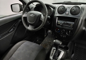 Подержанный автомобиль LADA (ВАЗ) Granta Sedan 2013 года (10 фото)