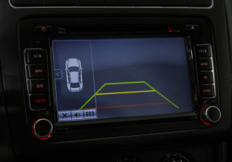 Подержанный автомобиль Volkswagen Polo Sedan 2011 года (14 фото)