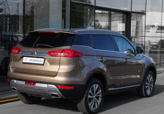 Подержанный автомобиль Geely Atlas 2020 года (5 фото)