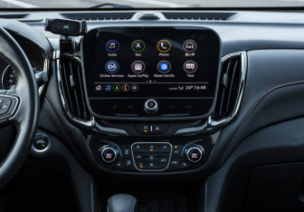 Подержанный автомобиль Chevrolet Equinox 2022 года (13 фото)