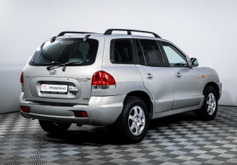 Подержанный автомобиль Hyundai Santa Fe 2008 года (5 фото)