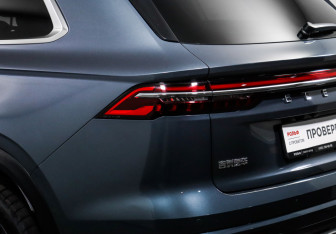 Подержанный автомобиль Geely Monjaro 2022 года (16 фото)