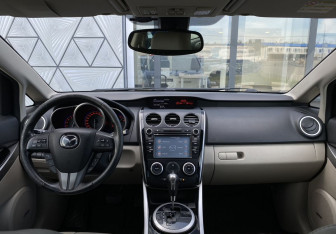 Подержанный автомобиль Mazda CX-7 2010 года (10 фото)