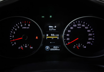Подержанный автомобиль Kia Sportage 2014 года (16 фото)