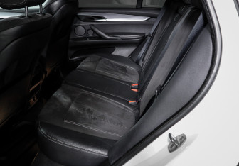 Подержанный автомобиль BMW X5 2017 года (10 фото)