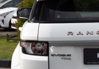 Подержанный автомобиль Land Rover Range Rover Evoque 2013 года (25 фото)