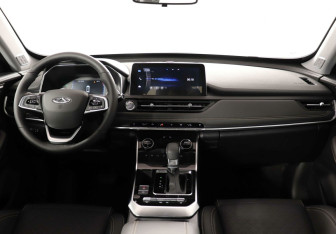 Подержанный автомобиль Chery Tiggo 8 2020 года (10 фото)