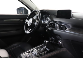 Подержанный автомобиль Mazda CX-5 2018 года (9 фото)