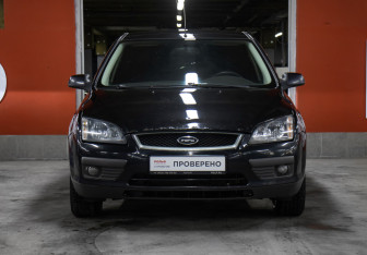 Подержанный автомобиль Ford Focus Hatchback 2007 года (2 фото)