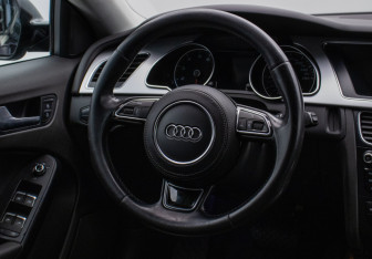 Подержанный автомобиль Audi A5 Liftback 2015 года (15 фото)