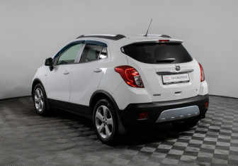 Подержанный автомобиль Opel Mokka 2014 года (7 фото)