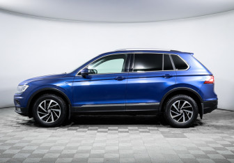 Подержанный автомобиль Volkswagen Tiguan 2018 года (8 фото)