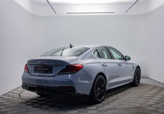 Подержанный автомобиль Genesis G70 2019 года (5 фото)