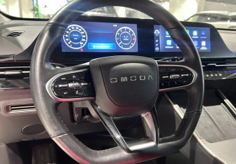 Подержанный автомобиль Omoda C5 2023 года (10 фото)