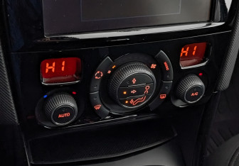 Подержанный автомобиль Peugeot 408 2021 года (26 фото)