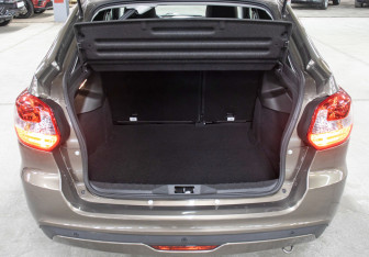 Подержанный автомобиль LADA (ВАЗ) Granta Sedan 2021 года (10 фото)