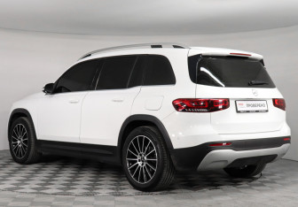 Подержанный автомобиль Mercedes-Benz GLB 2021 года (7 фото)