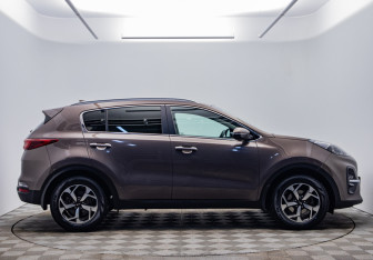Подержанный автомобиль Kia Sportage 2018 года (4 фото)